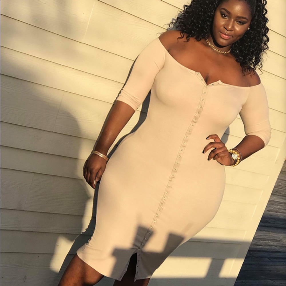 Fashion Nova Dress Nude - Picture 6 of 8